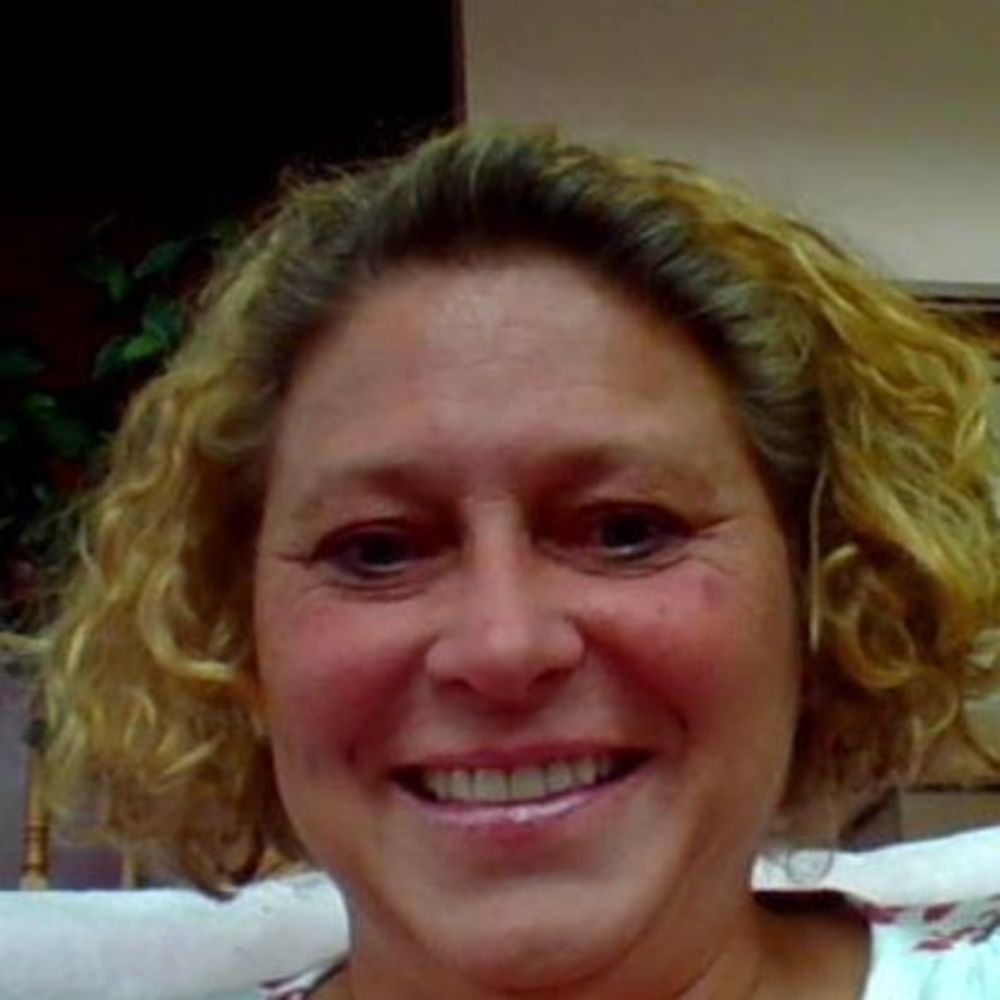 Meet your Posher, Deborah